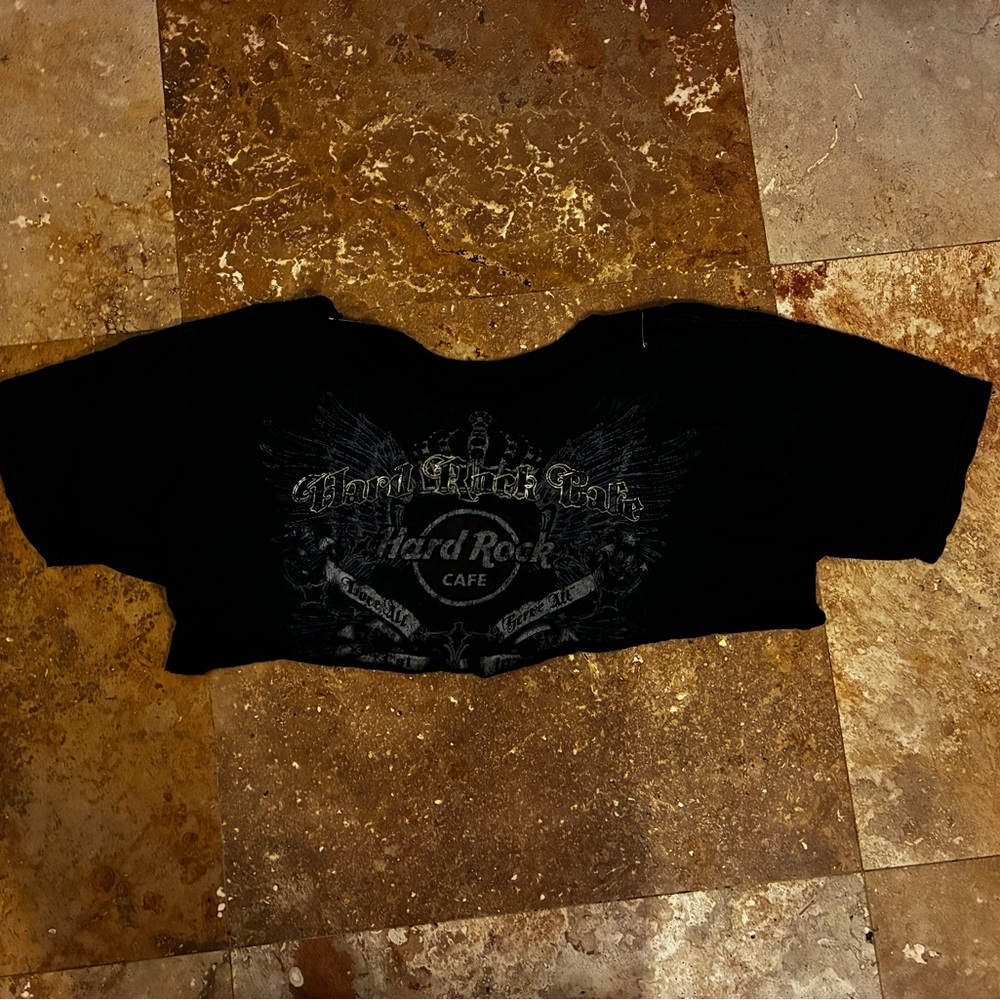 Hard Rock Cafe Black cropped T-Shirt